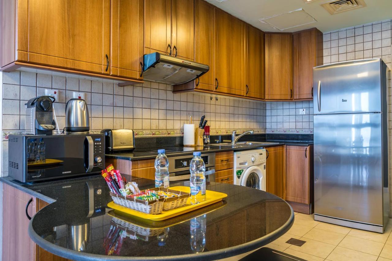 Yanjoon Holiday Homes - Princess Tower Apartments Dubai Exteriör bild